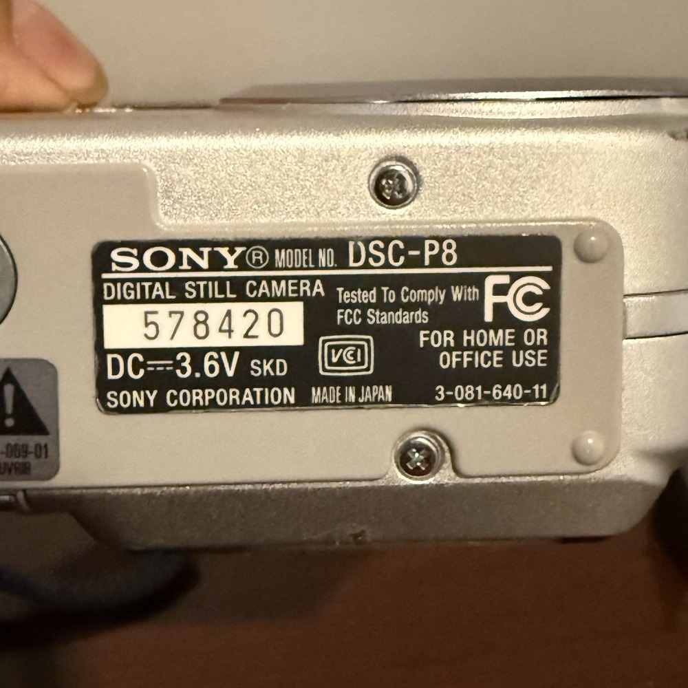 Sony Cyber-shot DSC-P8 3.2MP Digital Camera - Silver 3X OZ Not Working - Picture 12 of 16